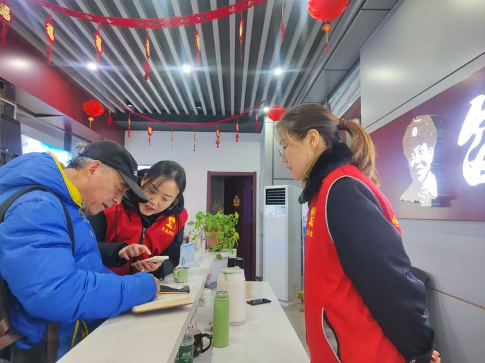 雷鋒車驛站貼心服務(wù)助力游客規(guī)劃完美行程 (2).jpg