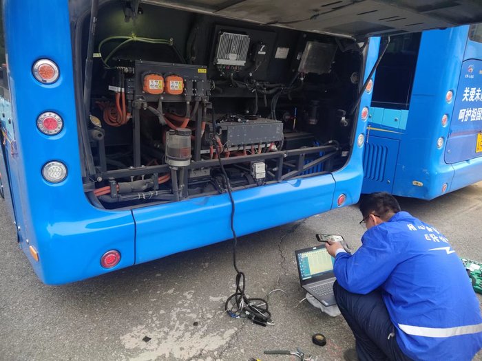金盛公交公司有序推進復工，保障車輛技術性能完好1.jpg