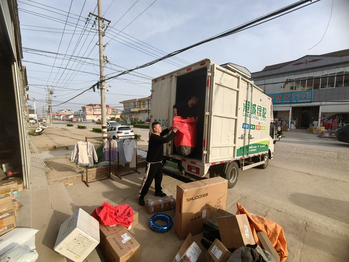 贛榆公司開展綠配運輸業(yè)務，重點項目取得新突破 (1).jpg