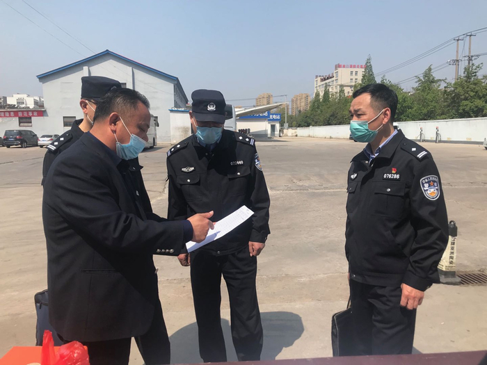 市公交分局明查暗訪贛榆公司 (1).jpg