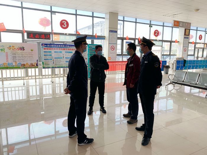 开发区卫生监督所到客运东站指导疫情防控健康宣教工作3.jpg