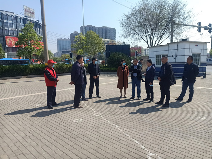 區(qū)委宣傳部檢查贛榆公司創(chuàng)文工作 (2).jpg