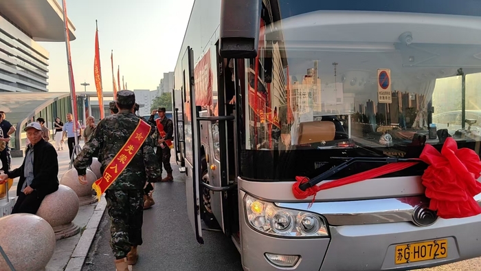 赣榆公司圆满完成 2026 秋季新兵运输保障任务 (3).jpg